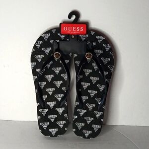 Stylish Women's Guess Los Angeles Flip Flops – Size 9M, Perfect for Any Outfit!